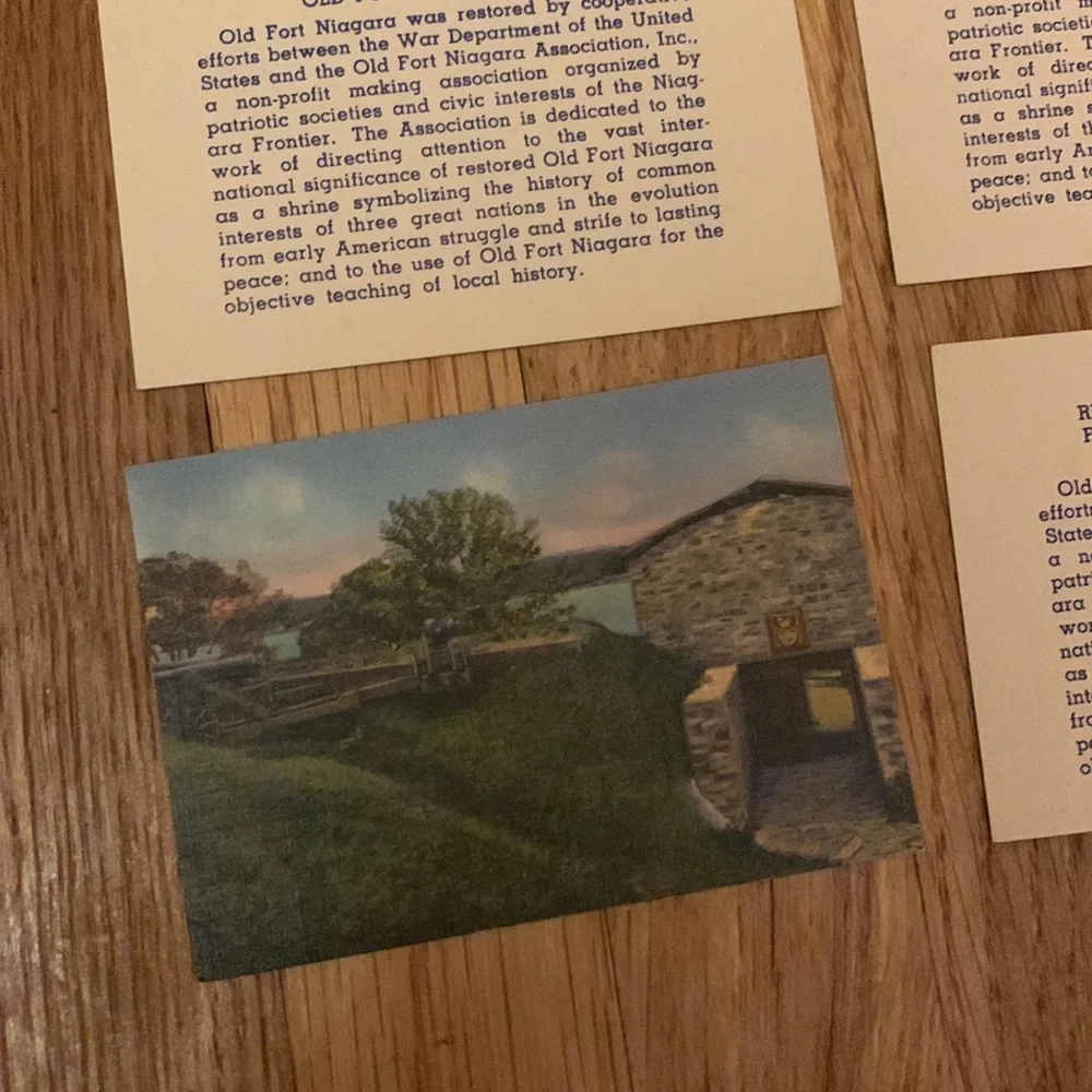 20 Colored Souvenir Views of Old Fort Niagara -Complete Set w Original Packaging